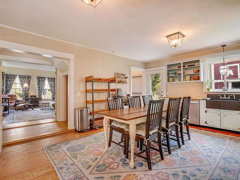 Comfort and Character in the Heart of the Home