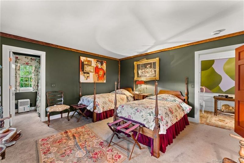 Guest-Ready With Timeless Personality