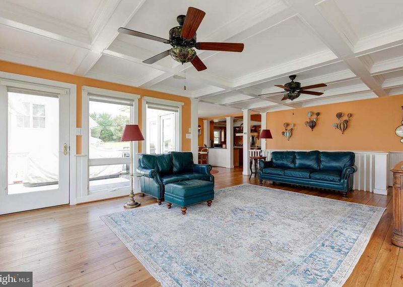 Spacious, Sunny, and Ready for More
