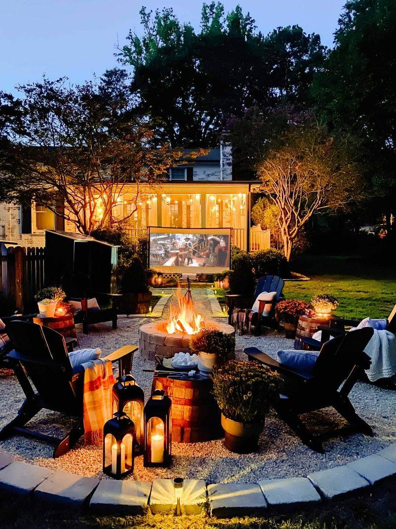 Mood-Setting Ambiance
