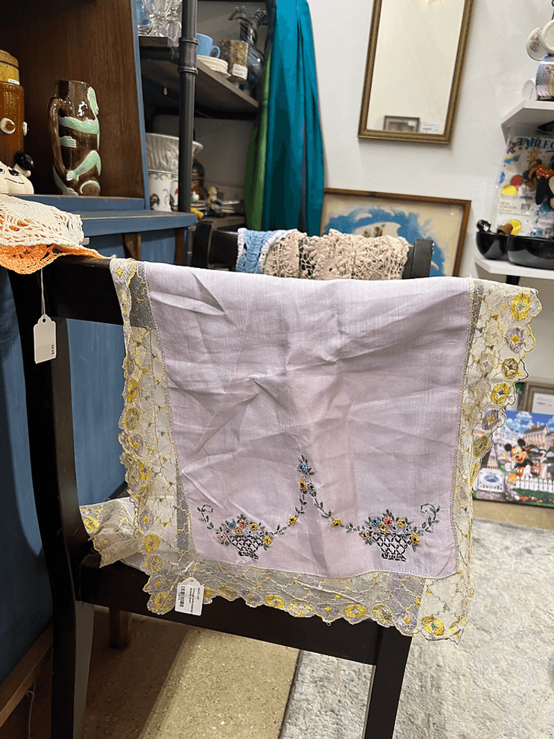 Vintage Linens And Handkerchiefs