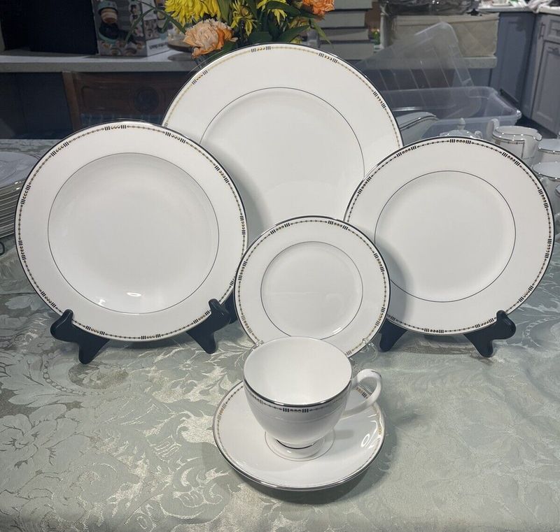 Fine China and Glassware