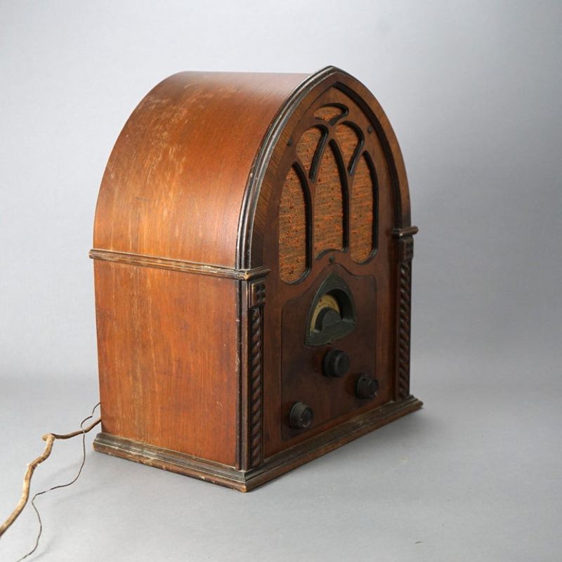 Depression-Era Bedroom Radios