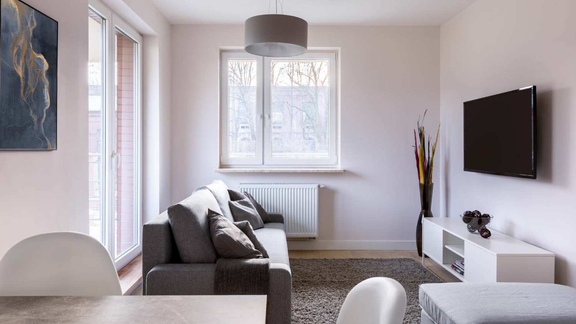 awkward room layaout living room red flag