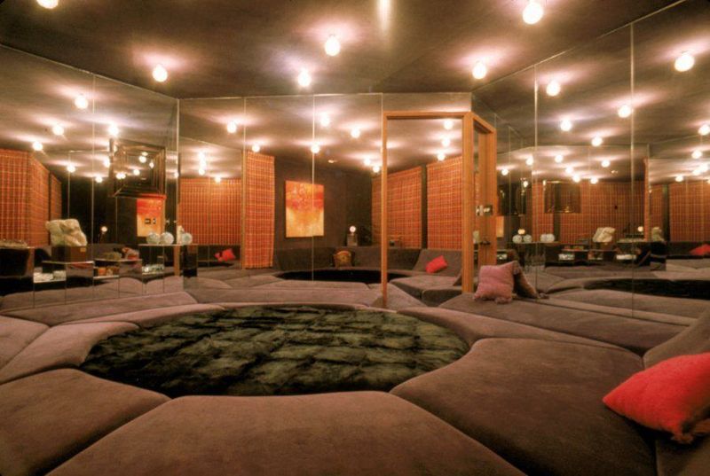 Mirrored Walls (1970s-80s)