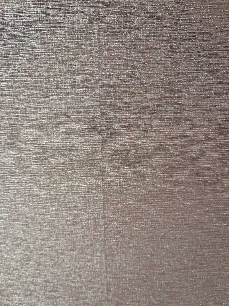 Overlapping Wallpaper Seams