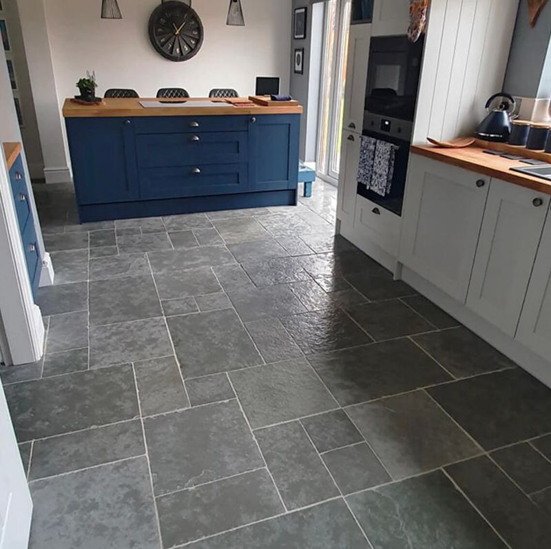 Textured Stone-Look Finishes
