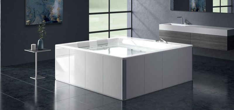 Oversized Soaking Tubs