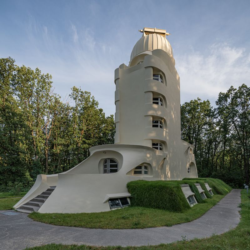 Einstein Tower: Expressionist Science Fiction