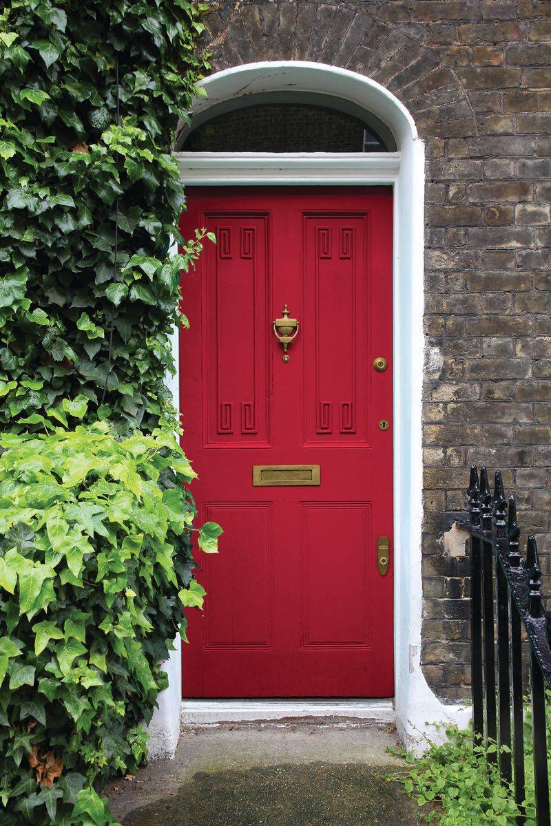 Oxblood Red: Classic Revival