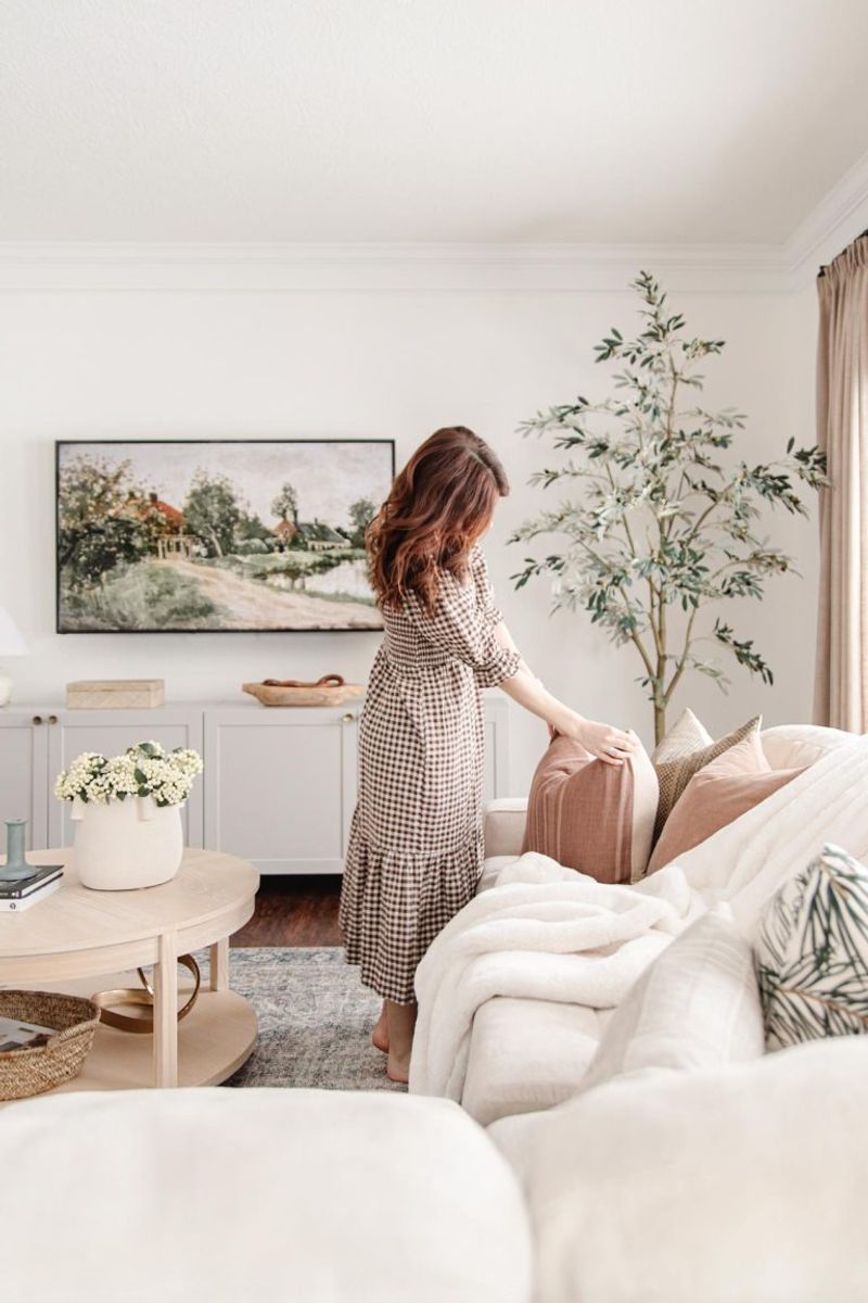 Fluff and Arrange Pillows