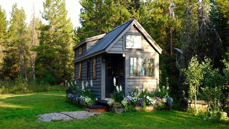 Ariel's Tiny House: Altitude-Defying Tiny Living