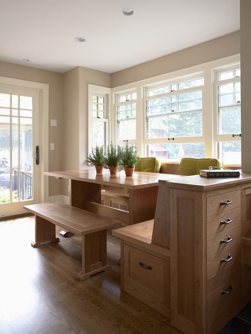 Breakfast Nooks