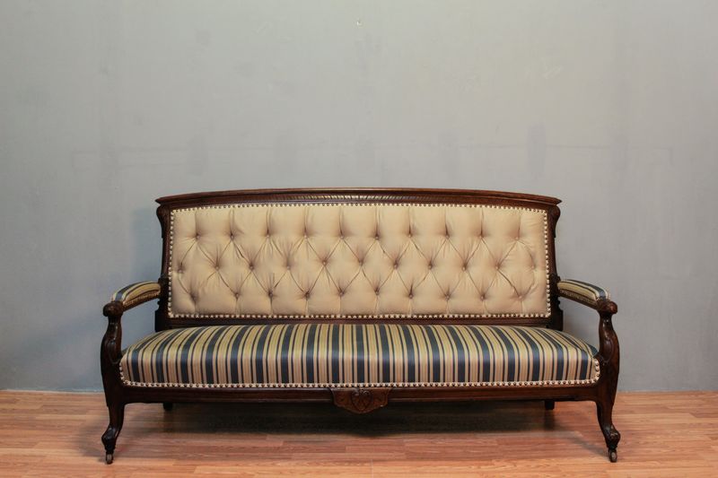 Overstuffed Victorian Sofas