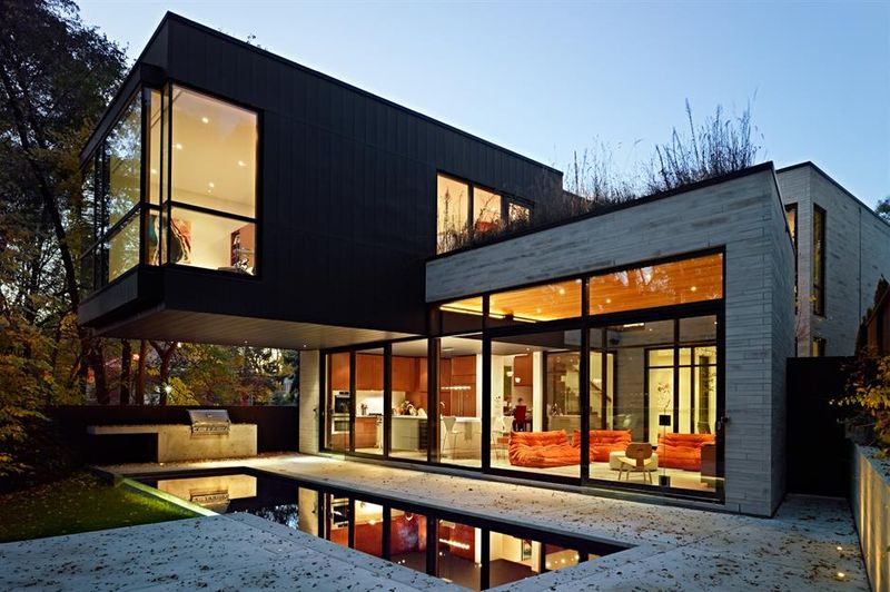 Cantilevered Marvel