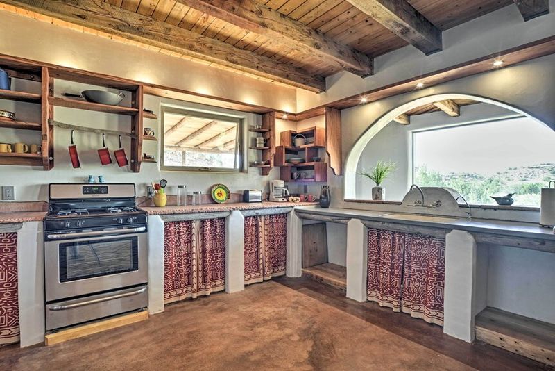 Painted Desert Dwelling, Monument Valley