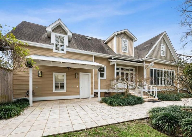 A Backyard Built for Breezy Living