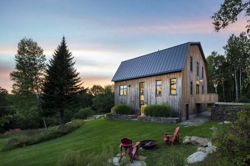 Barn-Inspired Modern Farmhouse
