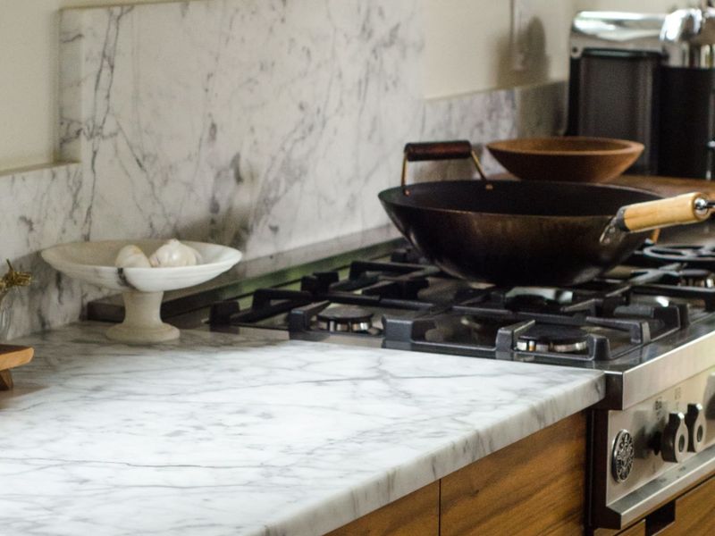 Light Countertops Reveal Wear Patterns Quickly