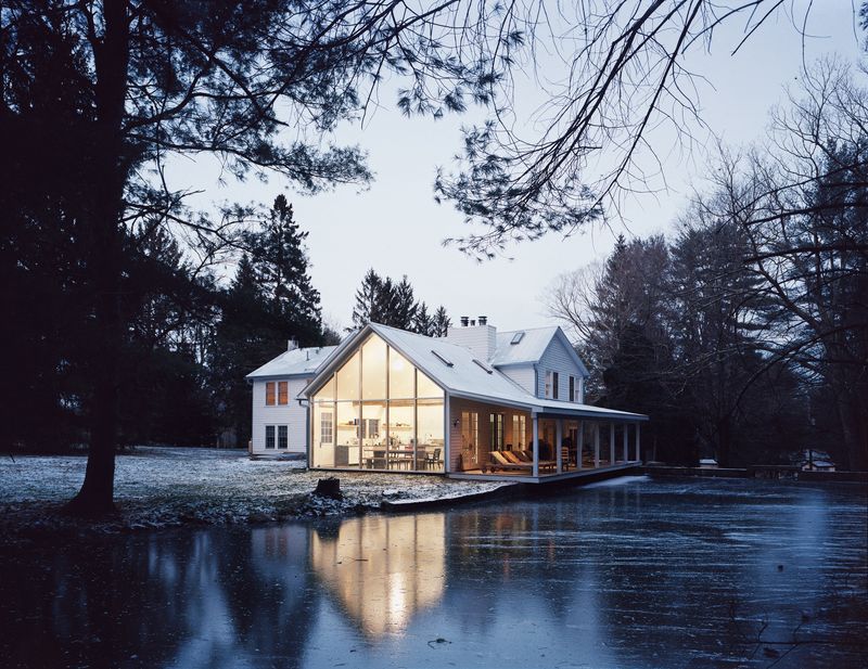 Floating Farmhouse, New York