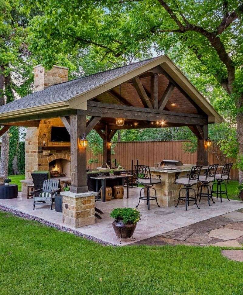 Create Outdoor Living Space