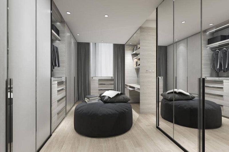 Mirror Misplacement Madness
