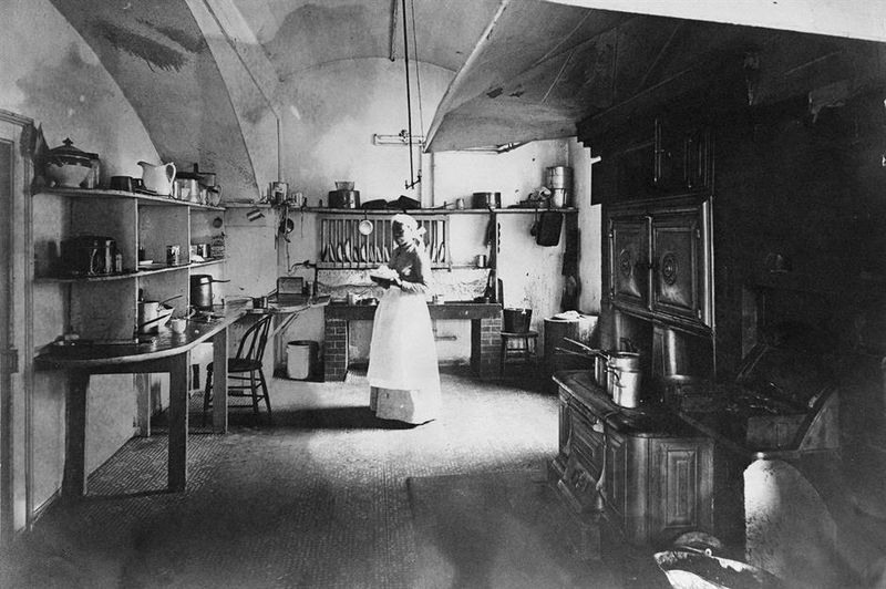White House Kitchen (1891)