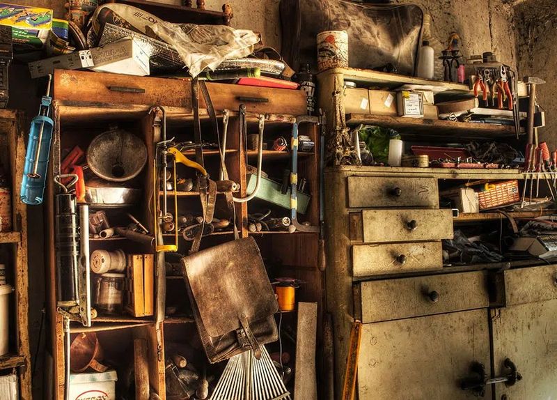 Random Hardware Hoarding