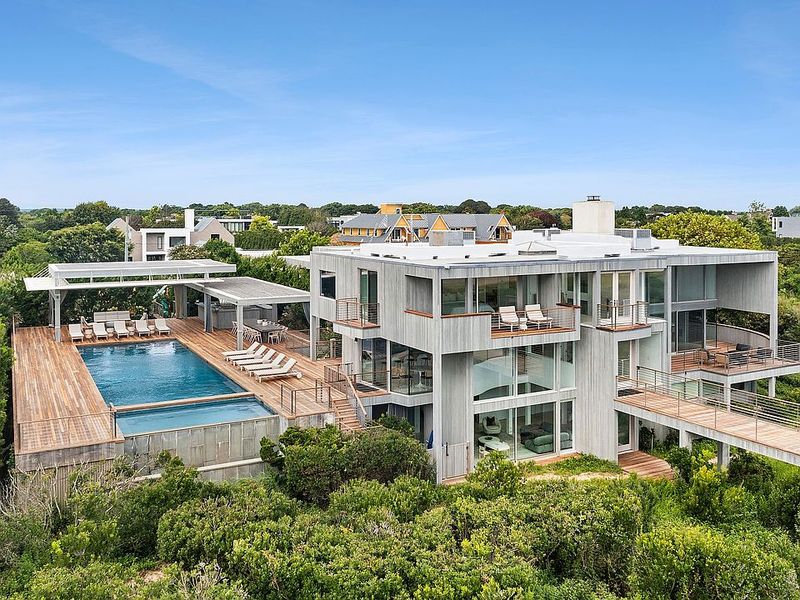 Frontage On The Atlantic In Bridgehampton