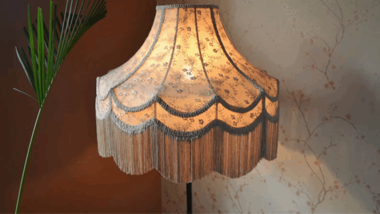 fringed lampshades in boomer's home