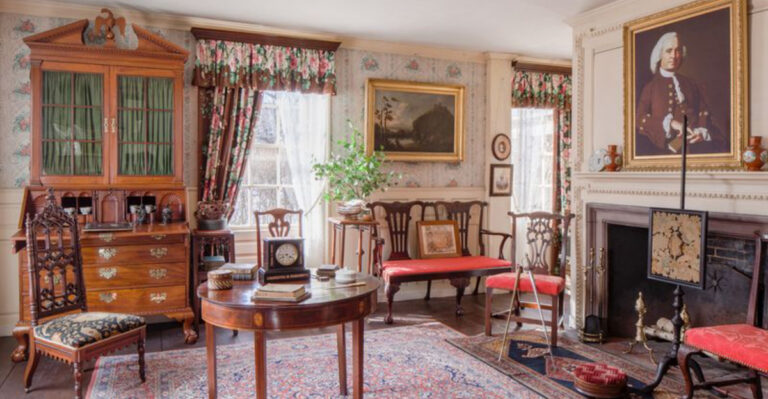 Frozen In Time: 17 Houses That Haven’t Changed In Decades