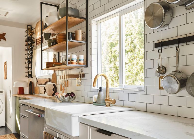 DO: Create A Vertical Storage Paradise In Your Galley