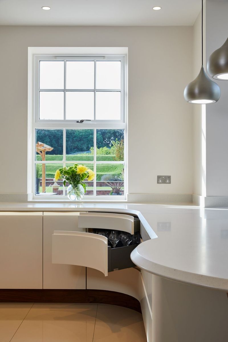 Curved Countertop Flow