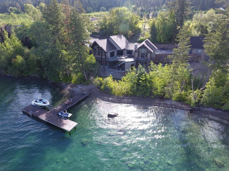 Montana Wilderness Retreat On Flathead Lake