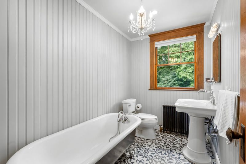 Vintage Bath