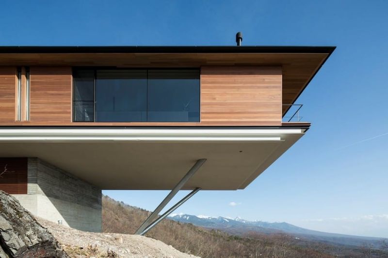 Maximized Views Without Compromising Privacy