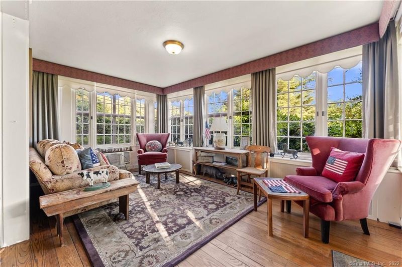 A Sunroom That Brings the Outside In