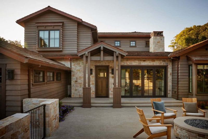 Natural Materials Throughout