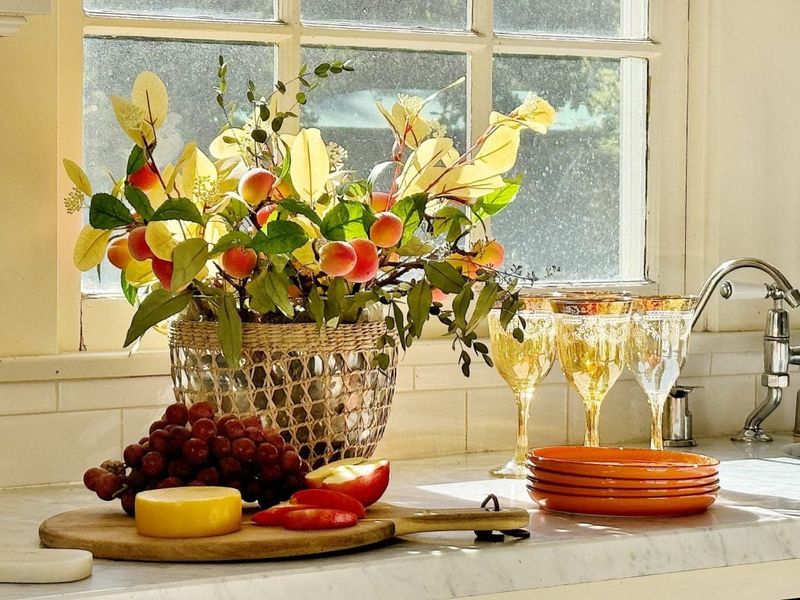 Seasonal Touches Keep Your Space Fresh