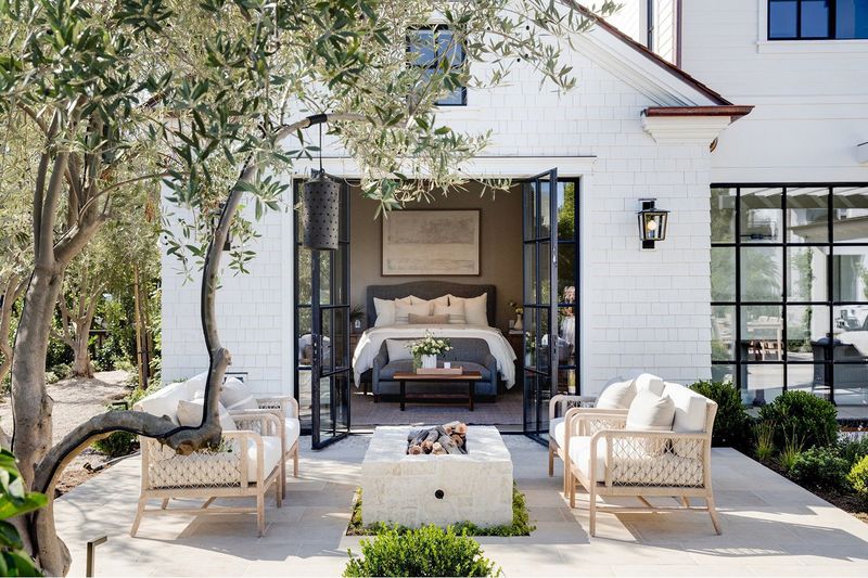Indoor-Outdoor Connection