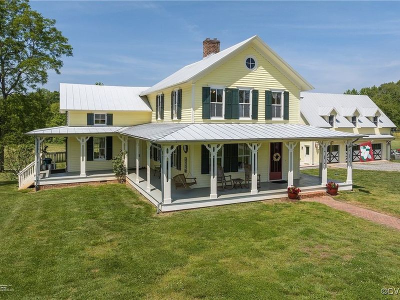 A Farmhouse That Welcomes You with a Smile
