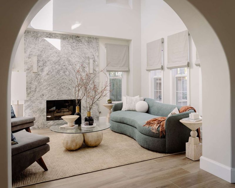Choose Curved Furniture Silhouettes