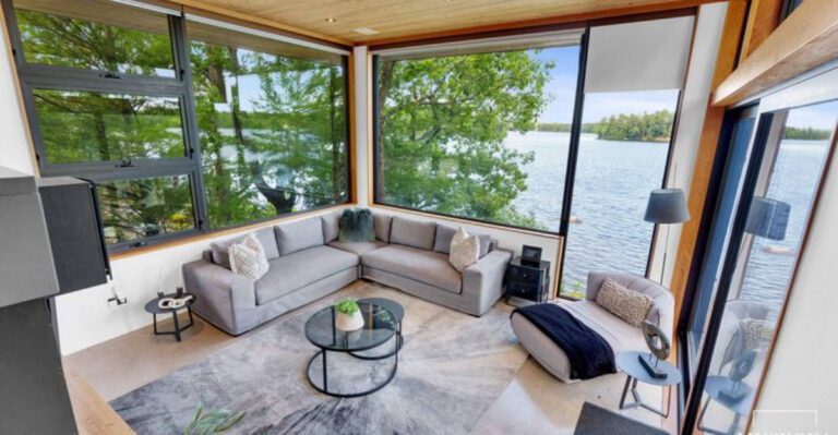 Inside 15 Luxurious Glass Houses In America And Beyond