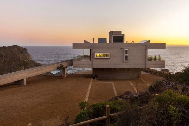 Chilean Floating Cabin