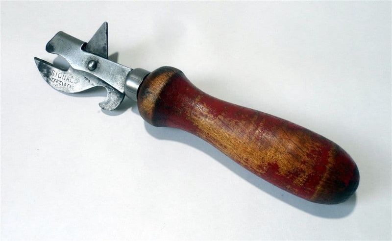 Manual Can Opener