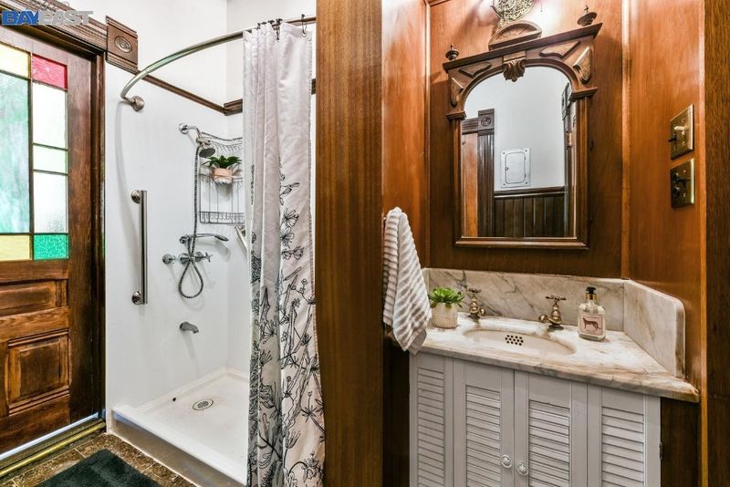 The Compact Bathroom