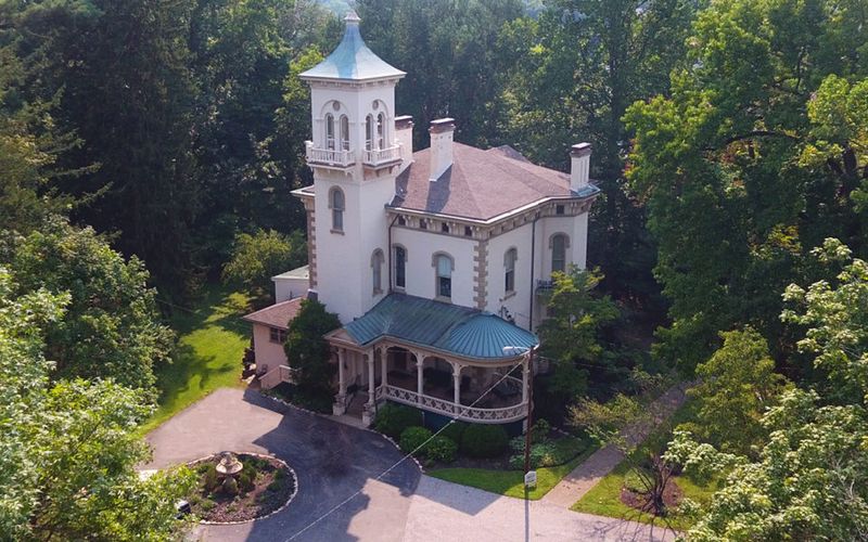 Promont House - Milford (1865)