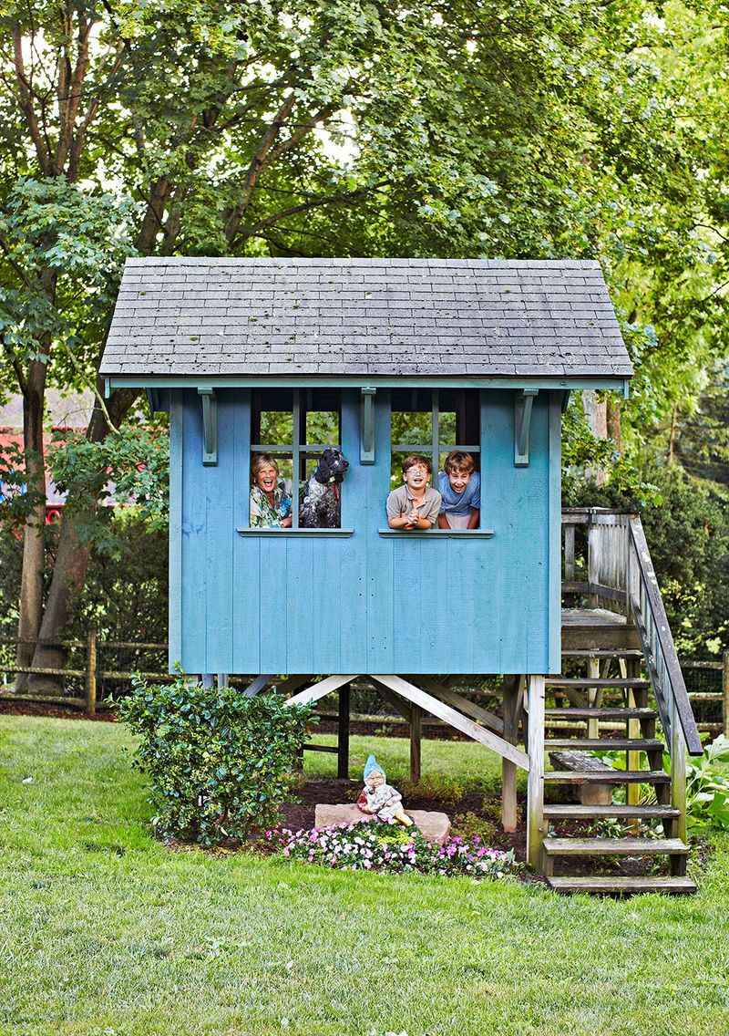 Kids' Adventure Clubhouse