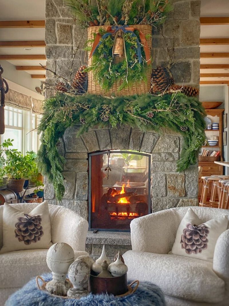 Seasonally Rotating Decorations
