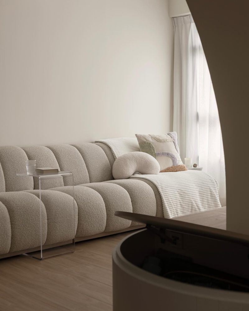 Curved Comfort Elements